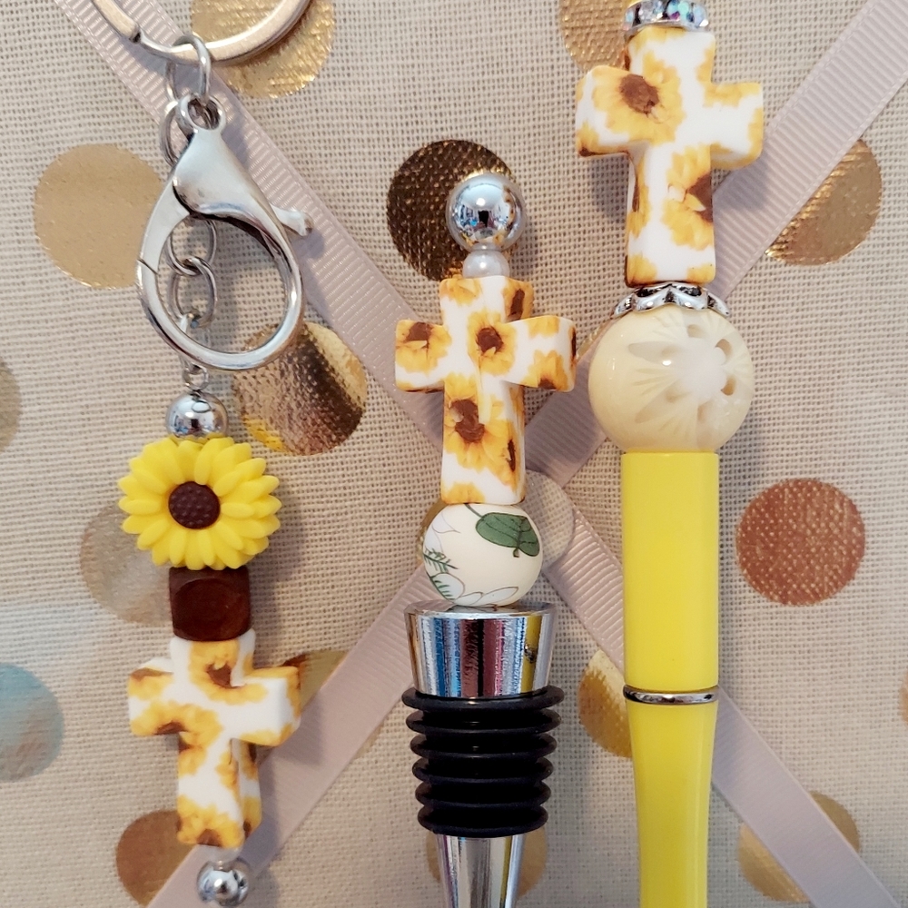 Purse Charm, Wine Stopper & Pen Bundle